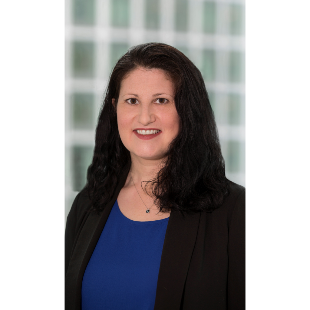 Marisa Thompson honored by Connect CRE with Women in Real Estate Award